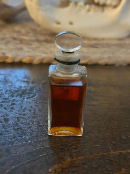 CHANEL No.5 Miniature Perfume Bottle - Amber Brown. Very Rare - Picture 2 of 3
